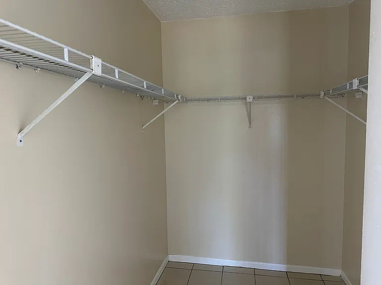 2655 Pine Ridge Way N #B2 — Photo 6
