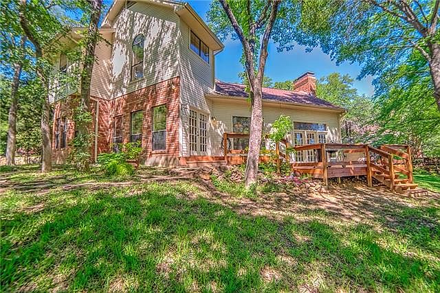 1st image of 560 Snowdon Ct