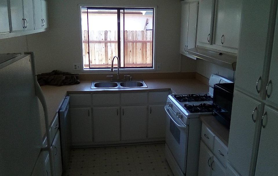 Cupboards & Counter Tops Abound, Refrig. Included, Gas Range/Oven