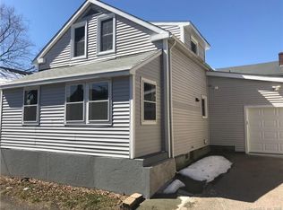 25 8th St, Norwich, CT 06360