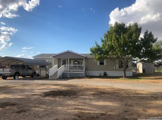 108 Bossier St, Poth, TX 78147