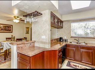 10183 Beekman Place Dr, Houston, TX 77043