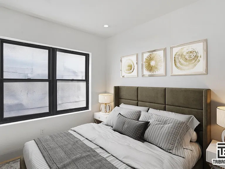 416 Lorimer St #2B — Photo 4