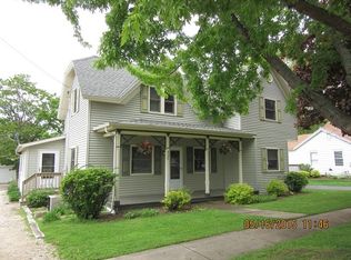 429 Freeman St, Genoa City, WI 53128