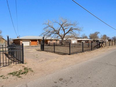 1304 Peyton Rd, Los Lunas, NM, 87031