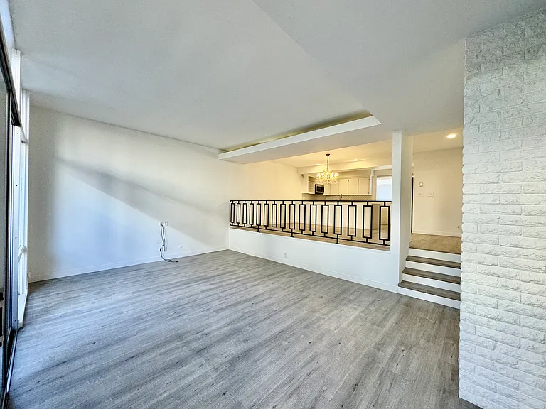 5346 Fairview Blvd — Photo 5