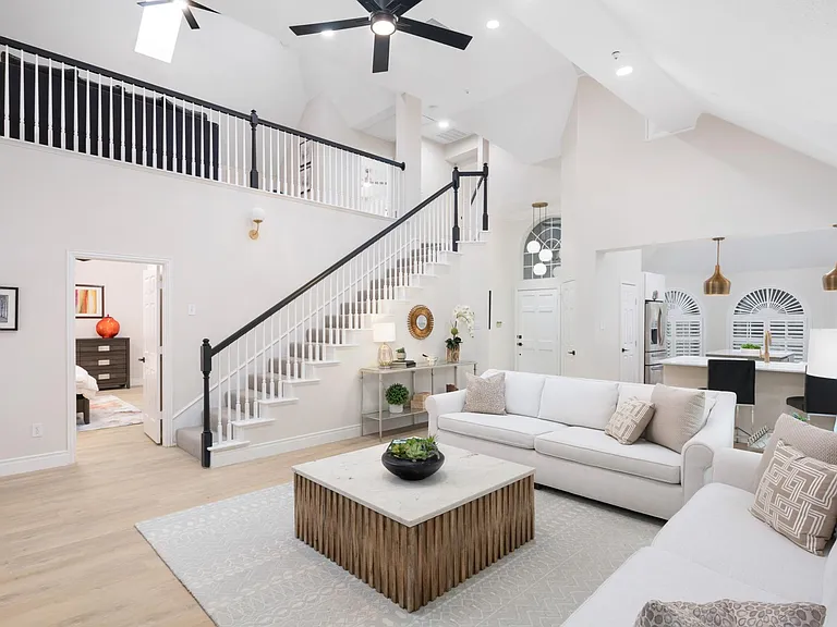 14604 Hemingway Ct — Photo 1