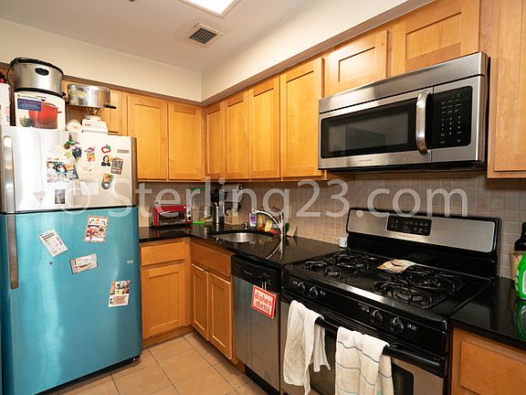 3rd image of 22-14 Astoria Blvd #3CC