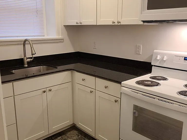 Capitol Building Apartments — Photo 4