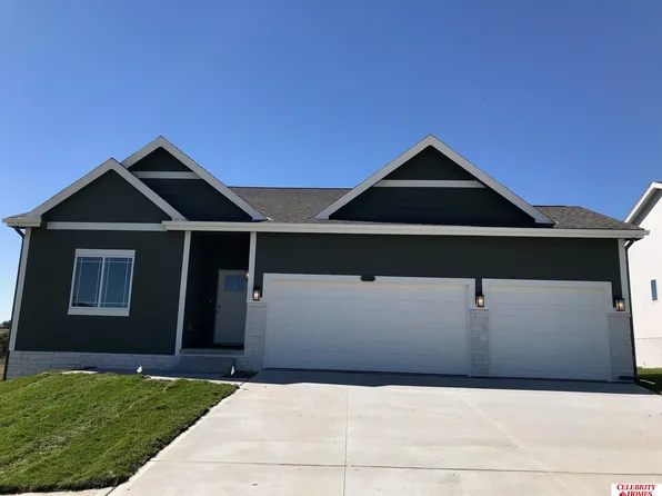 8239 N 175th St, Bennington, NE 68007