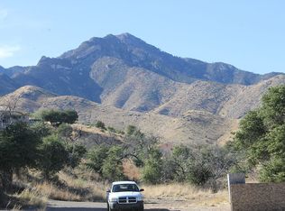 10205 S Acorn Ln, Hereford, AZ 85615