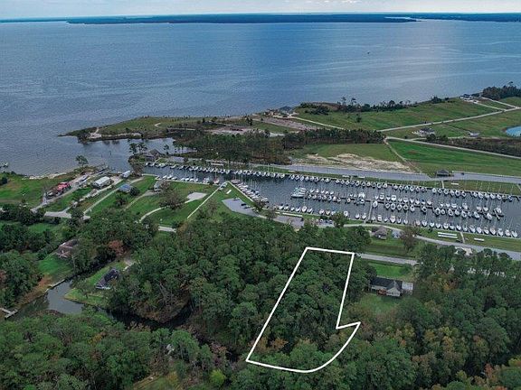 4th image of 620 Oriental Rd