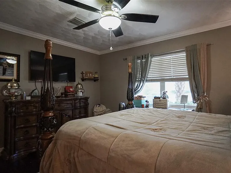 328 Carl Ave — Photo 12
