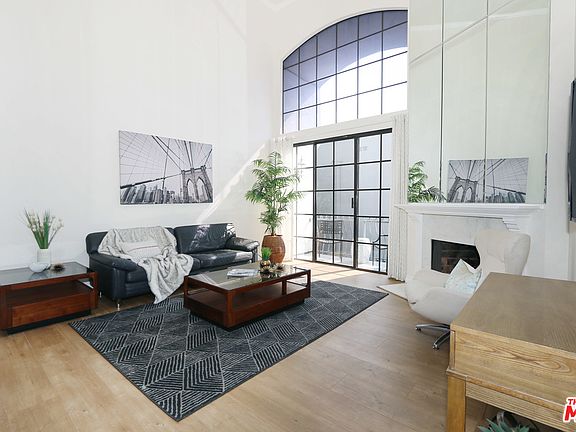 3rd image of 1112 S Bedford Dr APT 303