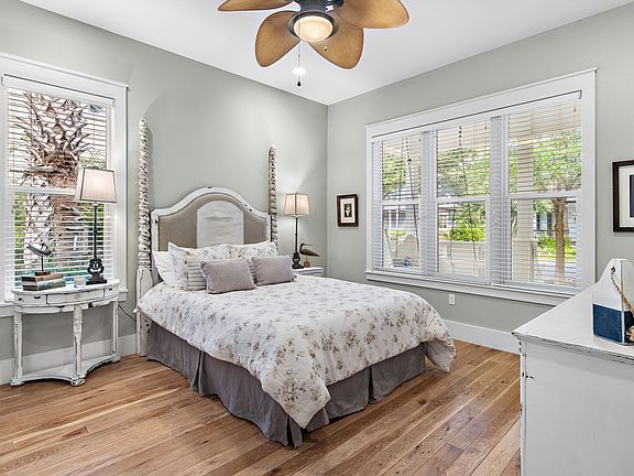 5th image of 297 Cassine Garden Cir