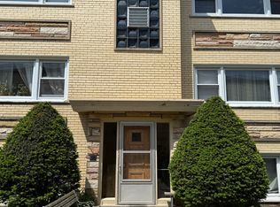 8225 Belmont Ave APT 2F, River Grove, IL 60171