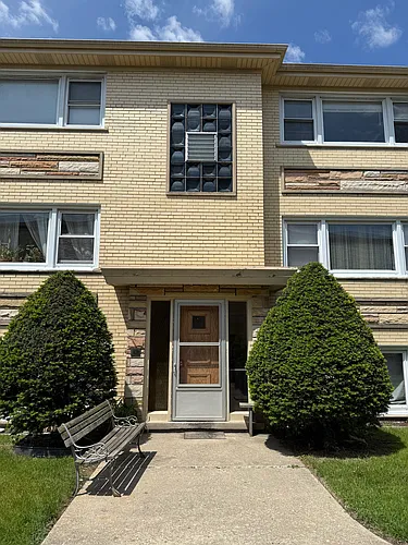 8225 Belmont Ave #2F Photo 1 8225 Belmont Ave #2F Photo 1