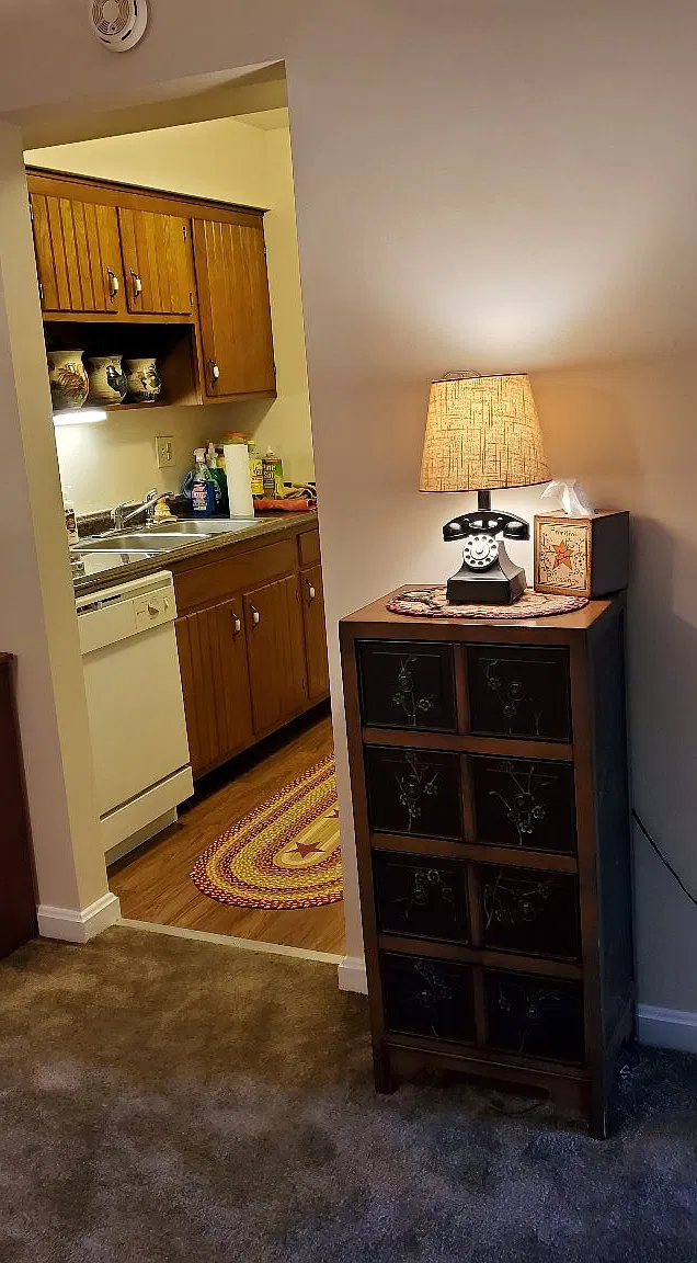 1 bed, 800 sqft, $1,295 — Photo 4