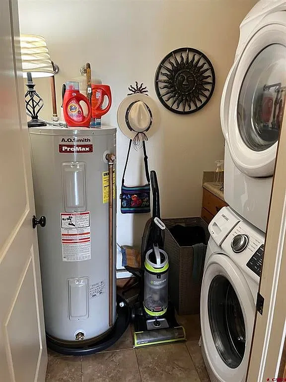 1 bed, 697 sqft, $1,700 — Photo 2