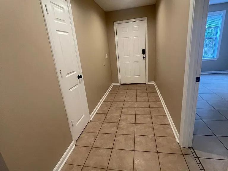 164 Leeswood Cir — Photo 12