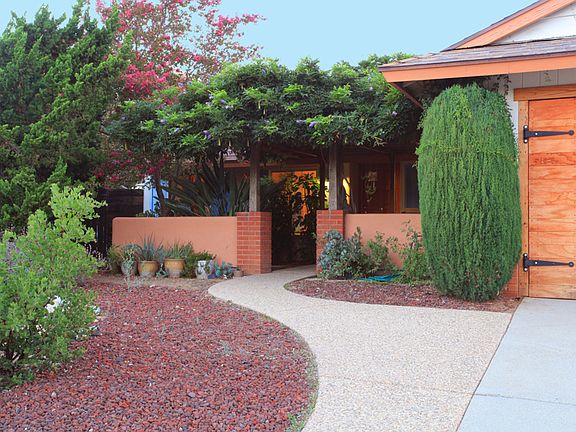 2nd image of 1444 Calle Pl