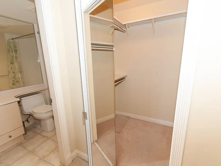 160 E 13th St #607 — Photo 21