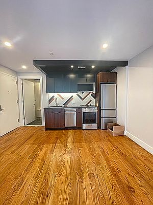 4th image of 600 Myrtle Ave #1D