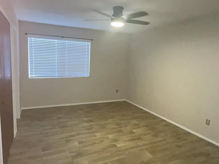 3468 E Hearn Rd — Photo 10