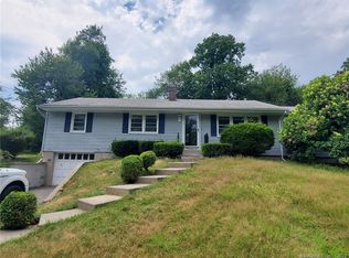 10 Entrance Rd, Milford, CT 06460