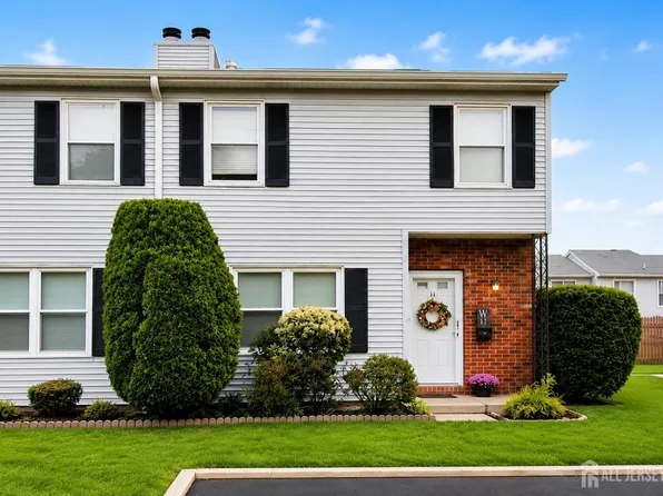 14 Dogwood Ct, Jamesburg, NJ 08831