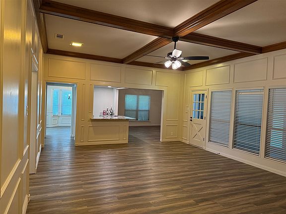 4th image of 8 Ridge Dr