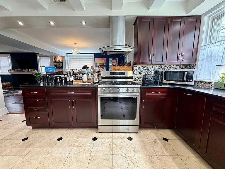 318 Lincoln Ave — Photo 12