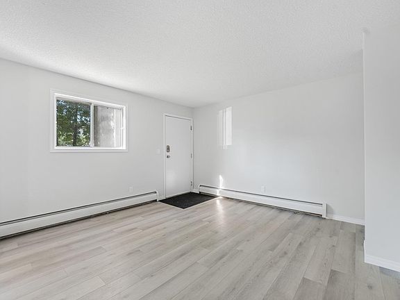 5th image of 7915 112th Ave NW #101