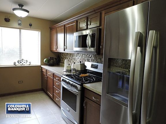 3rd image of 13324 W Circle Drive Pkwy APT 601