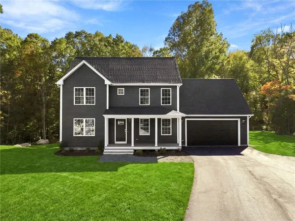 18 Elaine Dr, Hope Valley, RI 02832
