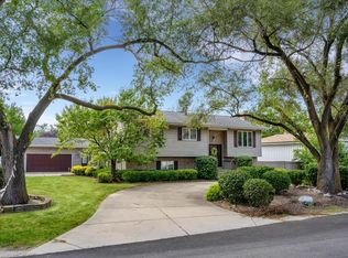 5N250 Lloyd Ave, Itasca, IL 60143