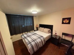 10631 84th Ave NW #1A, Edmonton, AB T6E2H7