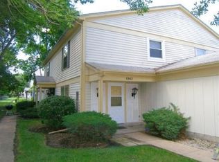 1342 S Glen Cir APT B, Aurora, IL 60506