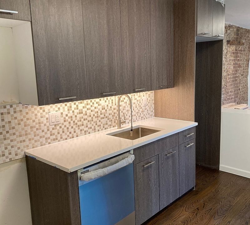 1st image of 539 9th Ave #2FL3
