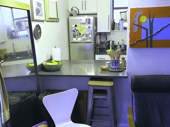 3rd image of 300 Manhattan Ave #1E