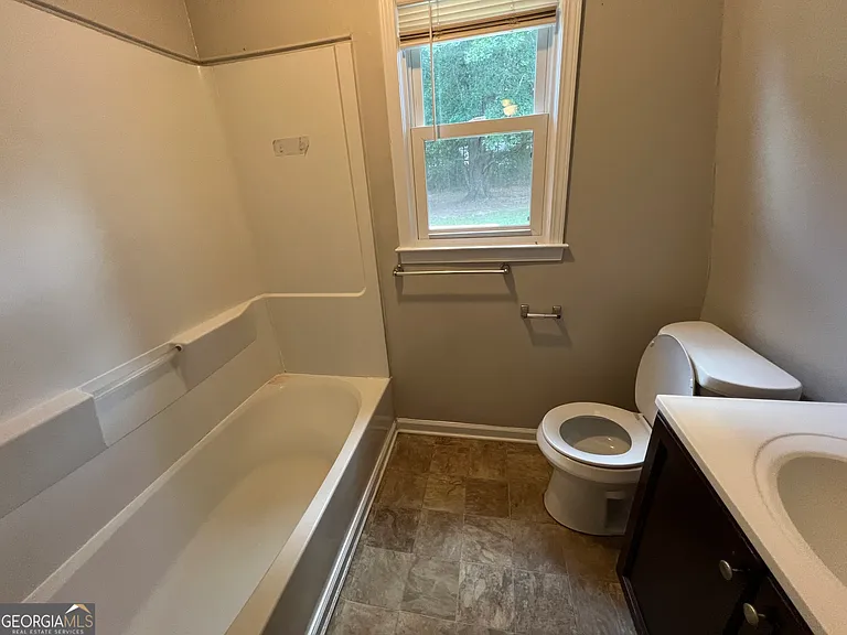 943 Grier Rd — Photo 10