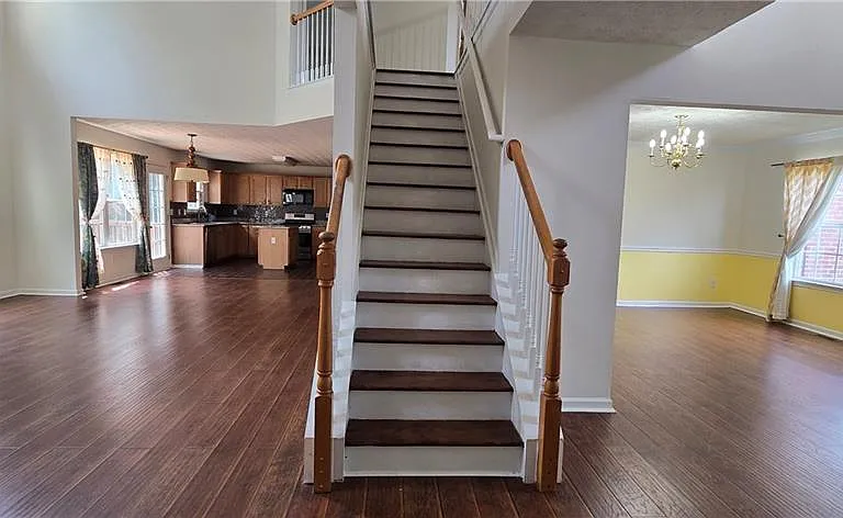 3811 Roxfield Dr — Photo 12