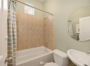 2337 Yale Ave E #B, Seattle, WA 98102