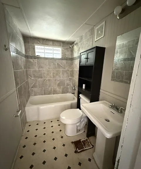 642 Carla St — Photo 9