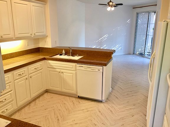 5th image of 24934 Avignon Dr