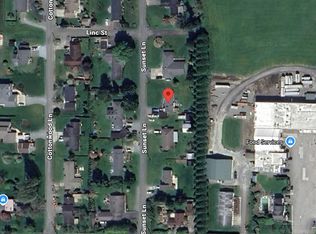 15445 Sunset Ln, Mount Vernon, WA 98273