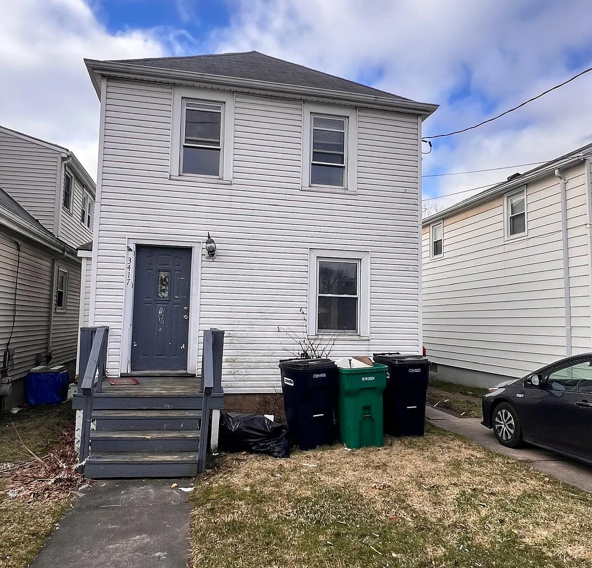 3 bed, 1080 sqft, $1,450 — Photo 1