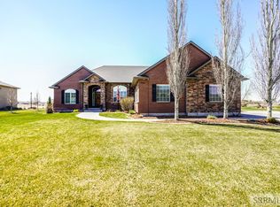 5458 Wild Dunes Ln, Idaho Falls, ID 83404