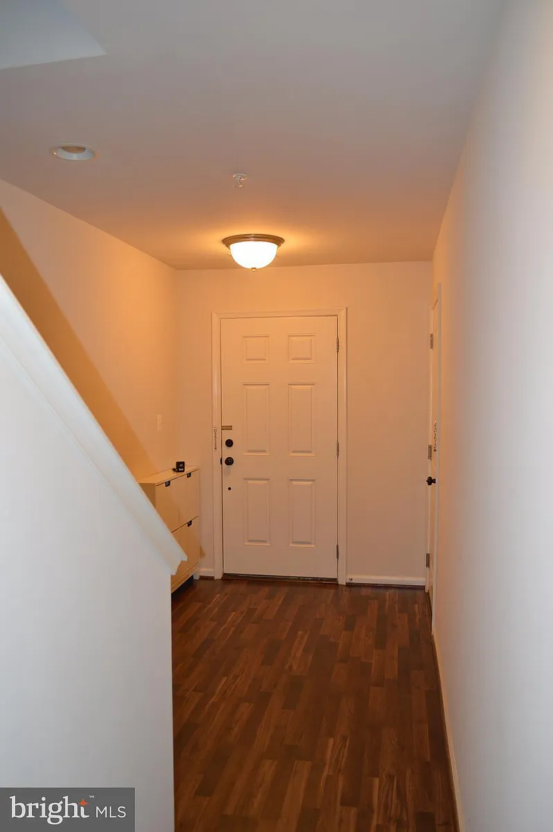 Building Photo - 22520 Phillips St #401