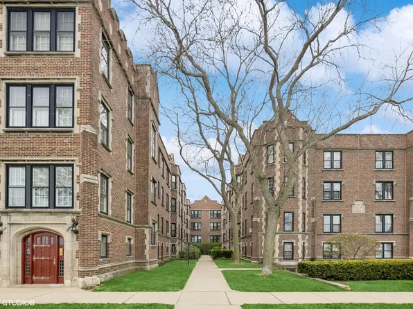 562 Sheridan Sq APT 3, Evanston, IL 60202